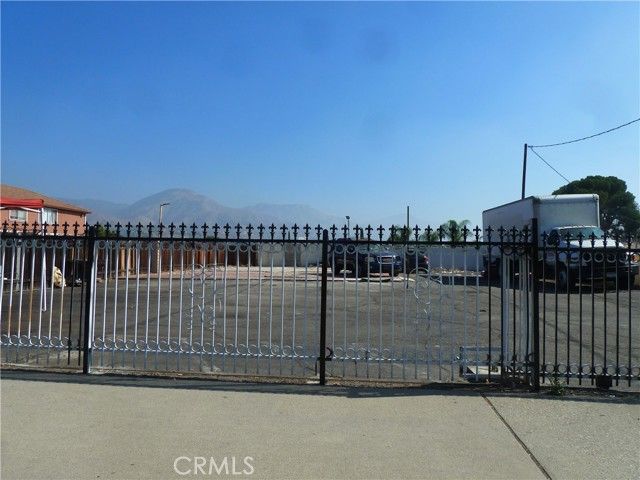 3119 N Golden, San Bernardino, CA 92404