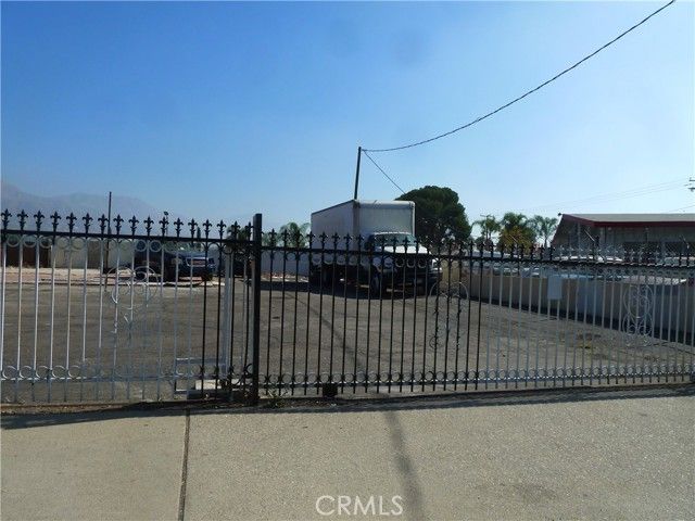 3119 N Golden, San Bernardino, CA 92404