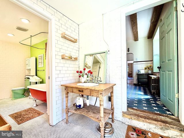 423 E HIGH ST, Philadelphia, PA 19144