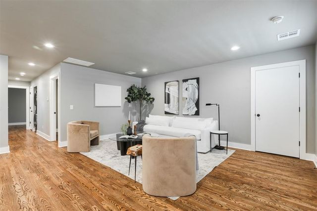 9400 Mahler Place, Oklahoma City, OK 73120