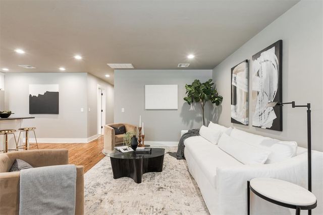 9400 Mahler Place, Oklahoma City, OK 73120