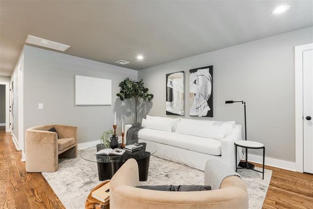 9400 Mahler Place, Oklahoma City, OK 73120