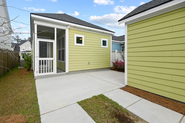 553 Sound Drive, Summerville, SC 29486