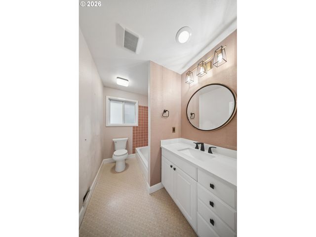 13000 Se 257TH Ave, Damascus, OR 97089