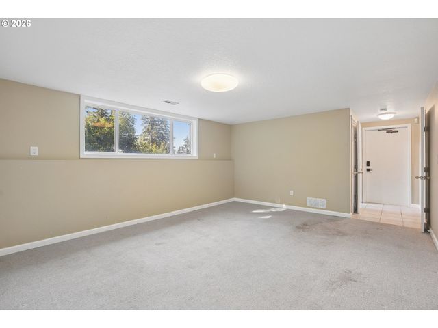13000 Se 257TH Ave, Damascus, OR 97089