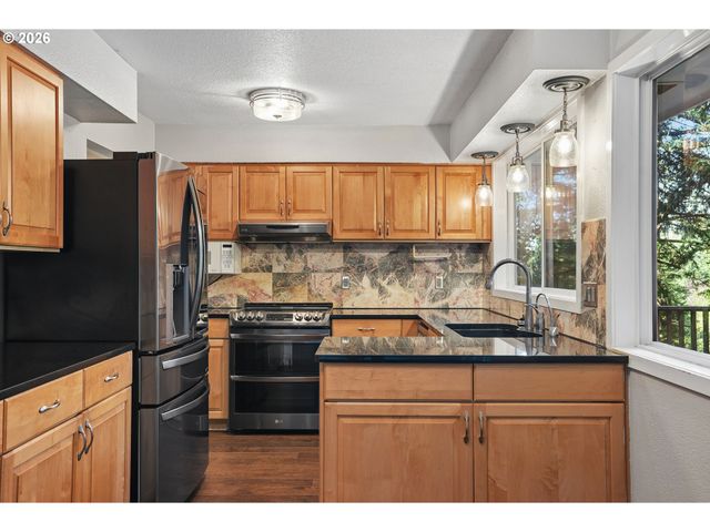 13000 Se 257TH Ave, Damascus, OR 97089