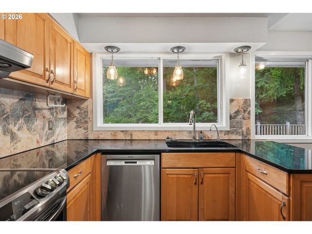 13000 Se 257TH Ave, Damascus, OR 97089