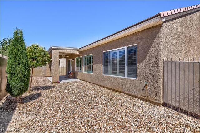 2371 Mourning Warbler Avenue, North Las Vegas, NV 89084