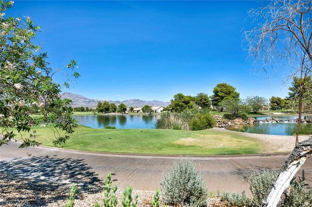 2371 Mourning Warbler Avenue, North Las Vegas, NV 89084
