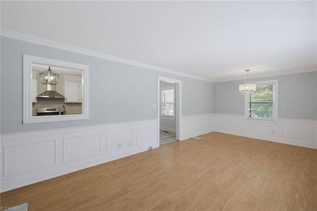 168 Piccadilly Drive, Winston-salem, NC 27104