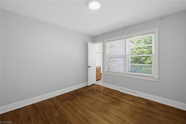 168 Piccadilly Drive, Winston-salem, NC 27104