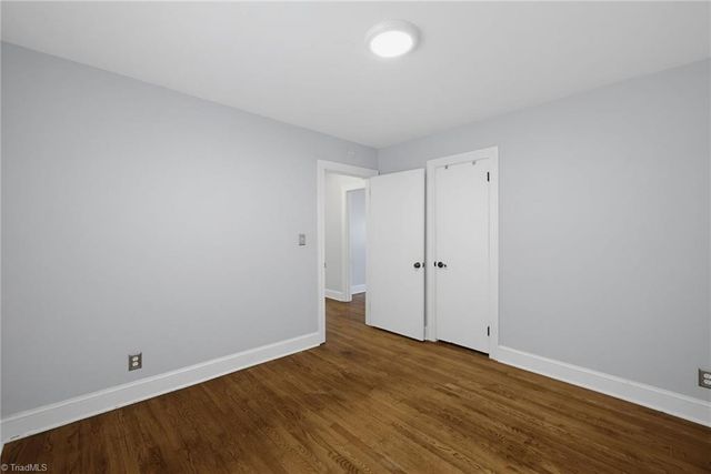 168 Piccadilly Drive, Winston-salem, NC 27104