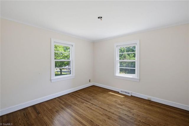 168 Piccadilly Drive, Winston-salem, NC 27104
