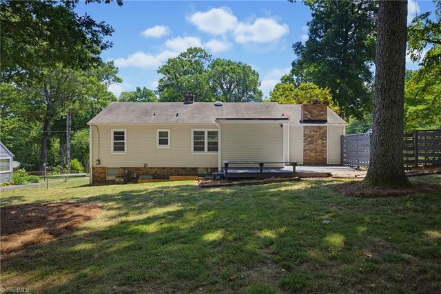 168 Piccadilly Drive, Winston-salem, NC 27104