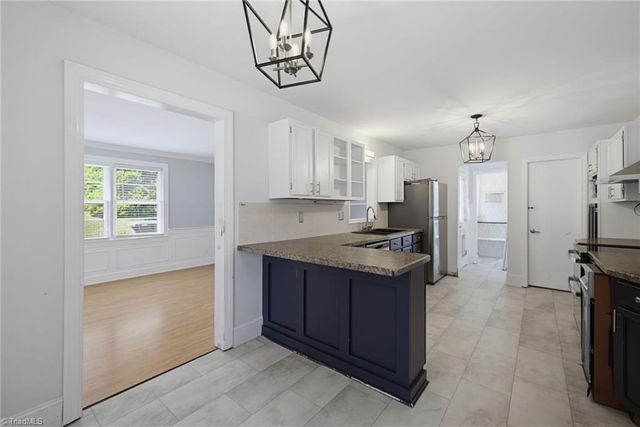 168 Piccadilly Drive, Winston-salem, NC 27104