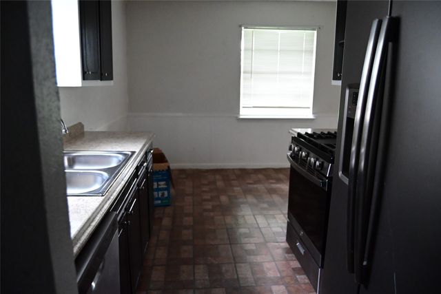 2216 Motley Drive, Mesquite, TX 75150