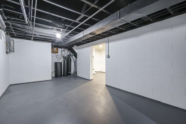 3311 Longstreth Park Place, Columbus, OH 43230