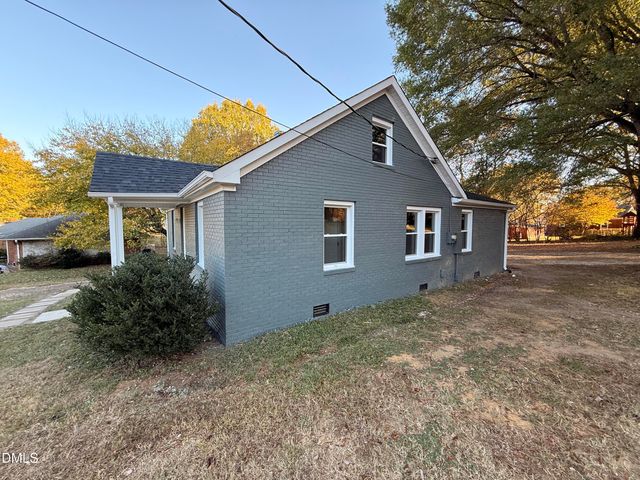 2222 Sunset Hills Drive, Burlington, NC 27215