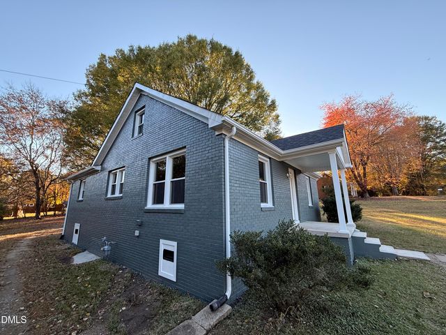 2222 Sunset Hills Drive, Burlington, NC 27215