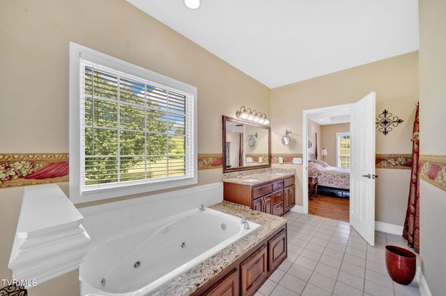 352 Dean Archer Road, Jonesborough, TN 37659