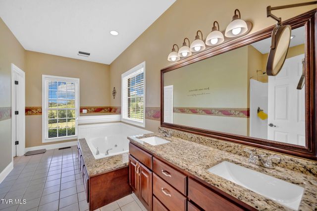 352 Dean Archer Road, Jonesborough, TN 37659