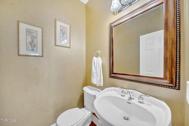 352 Dean Archer Road, Jonesborough, TN 37659