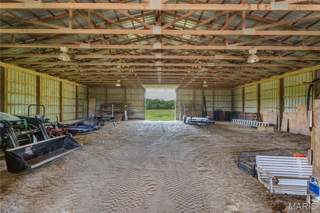 159 Strack Farm Lane, Troy, MO 63379