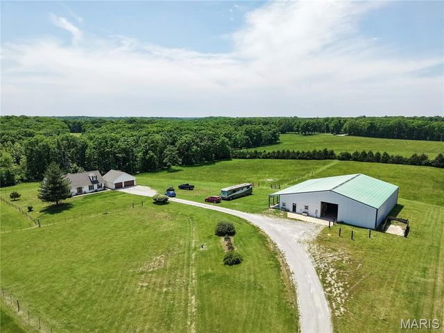 159 Strack Farm Lane, Troy, MO 63379