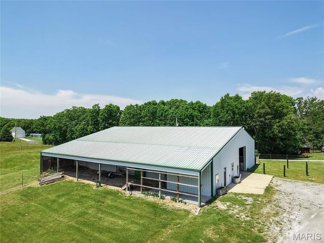 159 Strack Farm Lane, Troy, MO 63379