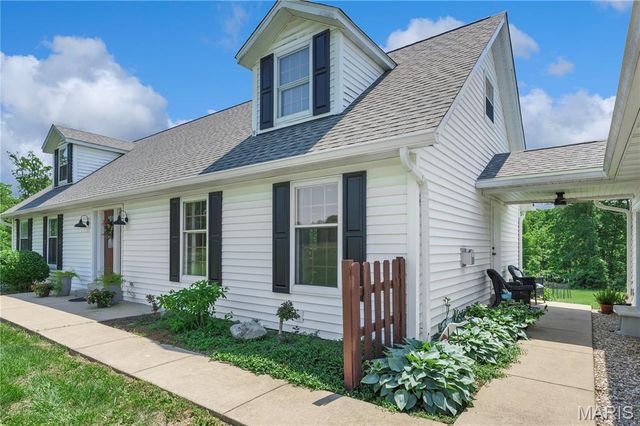 159 Strack Farm Lane, Troy, MO 63379