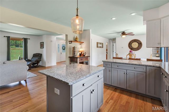 159 Strack Farm Lane, Troy, MO 63379