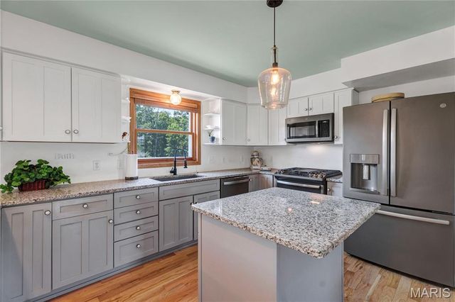 159 Strack Farm Lane, Troy, MO 63379