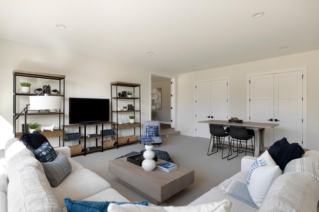 745 Mount Curve Court, Hudson, WI 54016