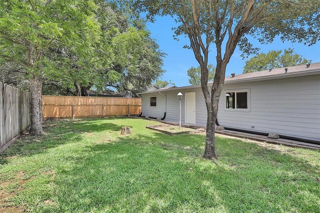 7322 Sawmill Trail, Houston, TX 77040