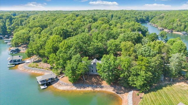 123 Tradewind TER, Huddleston, VA 24104