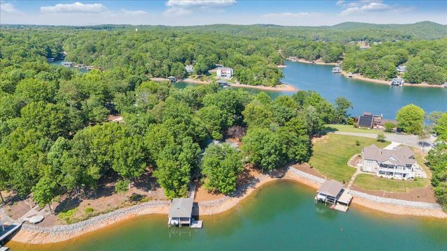 123 Tradewind TER, Huddleston, VA 24104