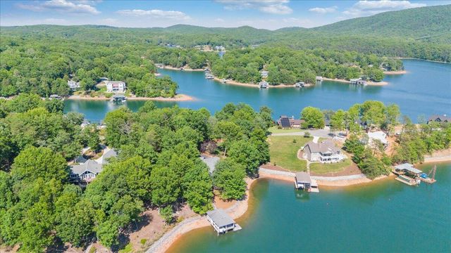 123 Tradewind TER, Huddleston, VA 24104