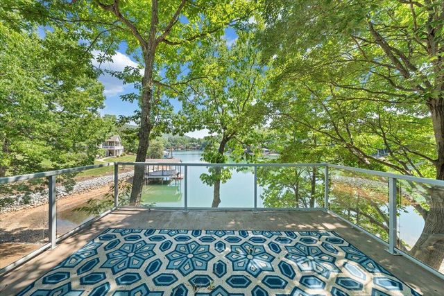 123 Tradewind TER, Huddleston, VA 24104