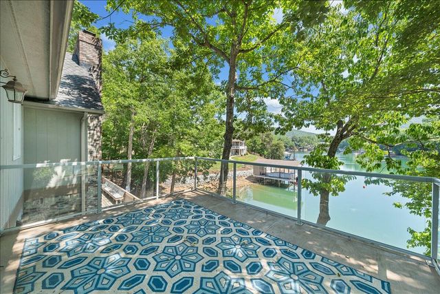 123 Tradewind TER, Huddleston, VA 24104