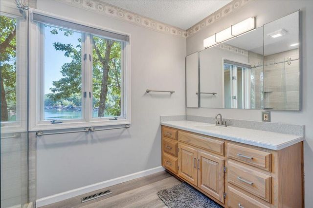 123 Tradewind TER, Huddleston, VA 24104