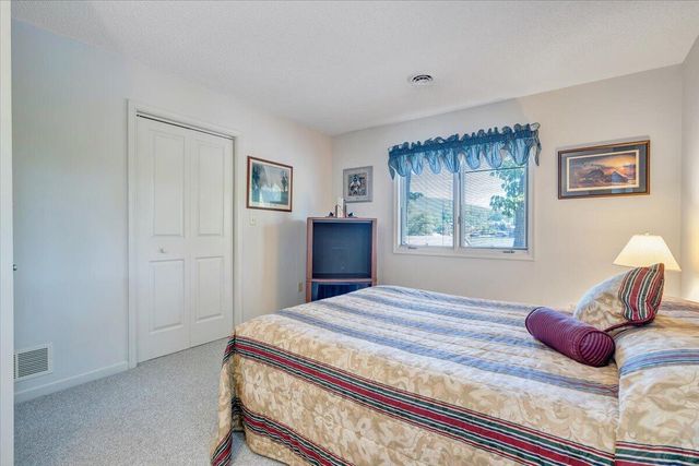 123 Tradewind TER, Huddleston, VA 24104