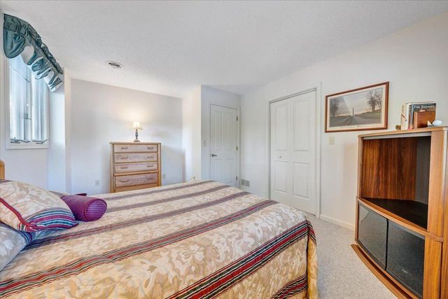 123 Tradewind TER, Huddleston, VA 24104