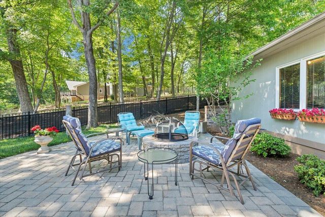 123 Tradewind TER, Huddleston, VA 24104
