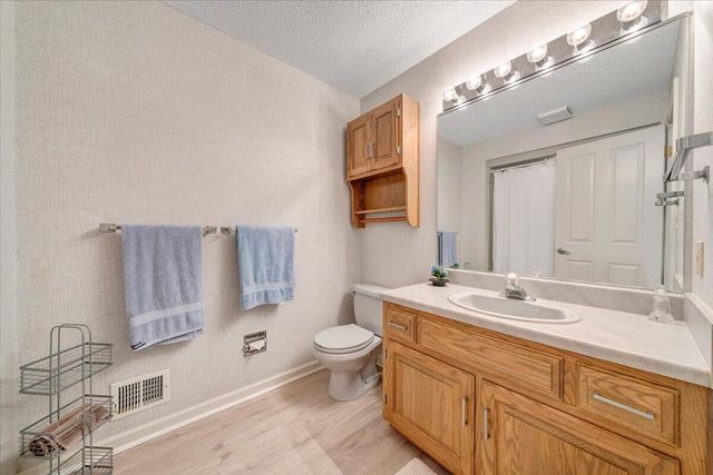 123 Tradewind TER, Huddleston, VA 24104