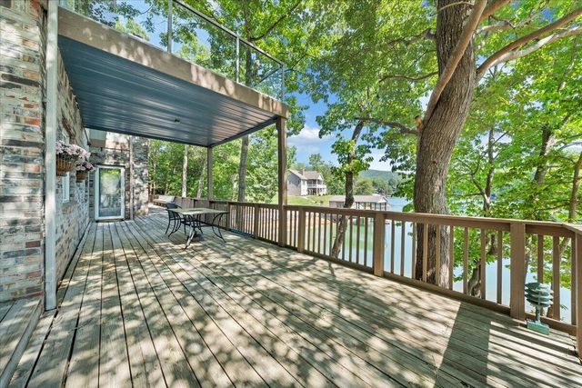 123 Tradewind TER, Huddleston, VA 24104