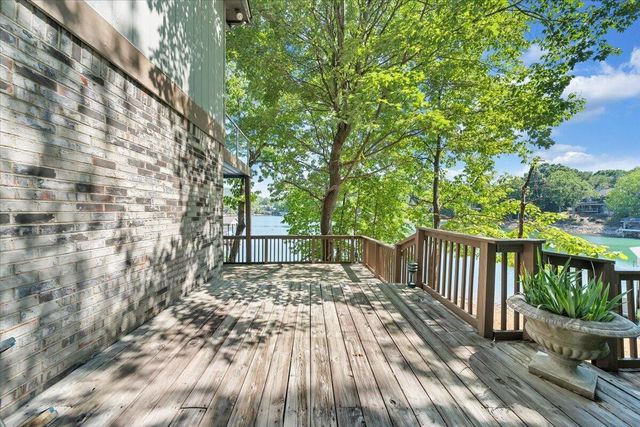 123 Tradewind TER, Huddleston, VA 24104