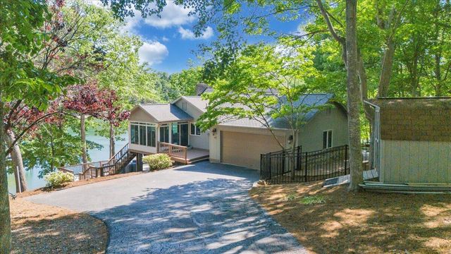 123 Tradewind TER, Huddleston, VA 24104