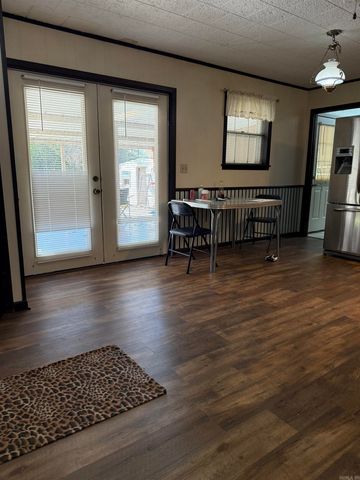 721 W College Street, Nashville, AR 71852