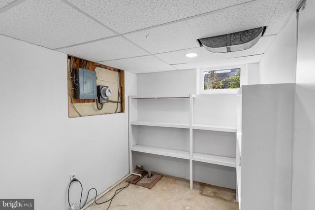 2404 EDGEWOOD AVE, Baltimore, MD 21234
