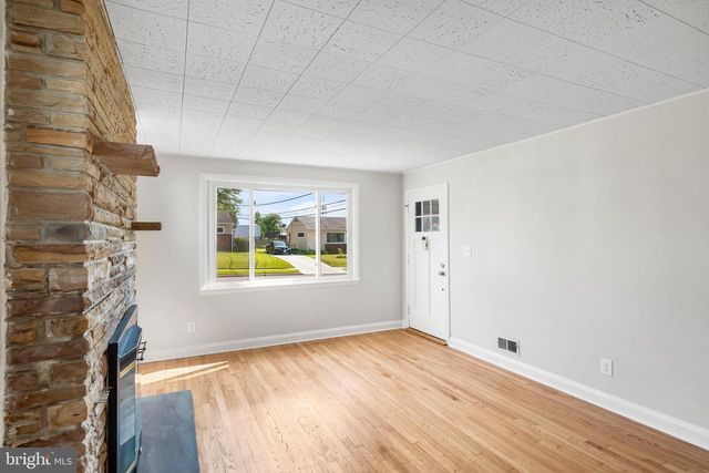 2404 EDGEWOOD AVE, Baltimore, MD 21234